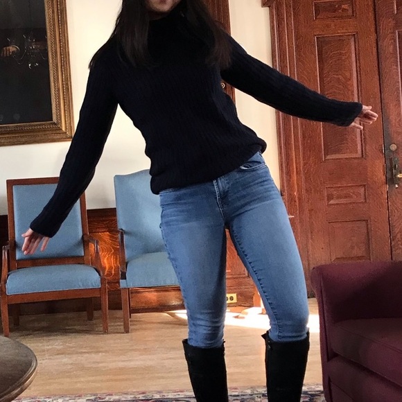 ⏰Uniqlo Cable Knit Wool Sweater Navy Blue 
Size Small - Picture 5 of 5